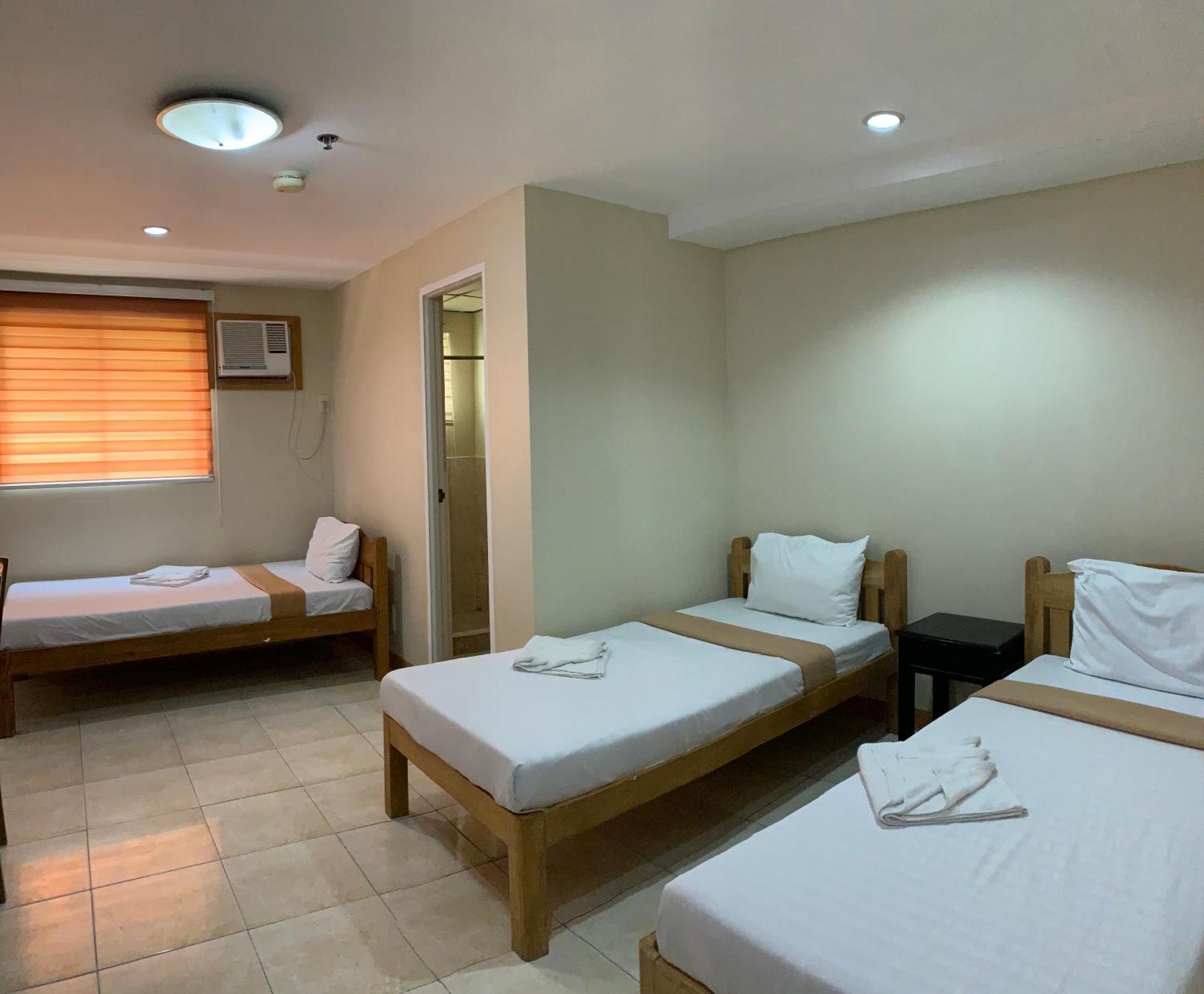 Lylie Hotel Cebu Exterior foto