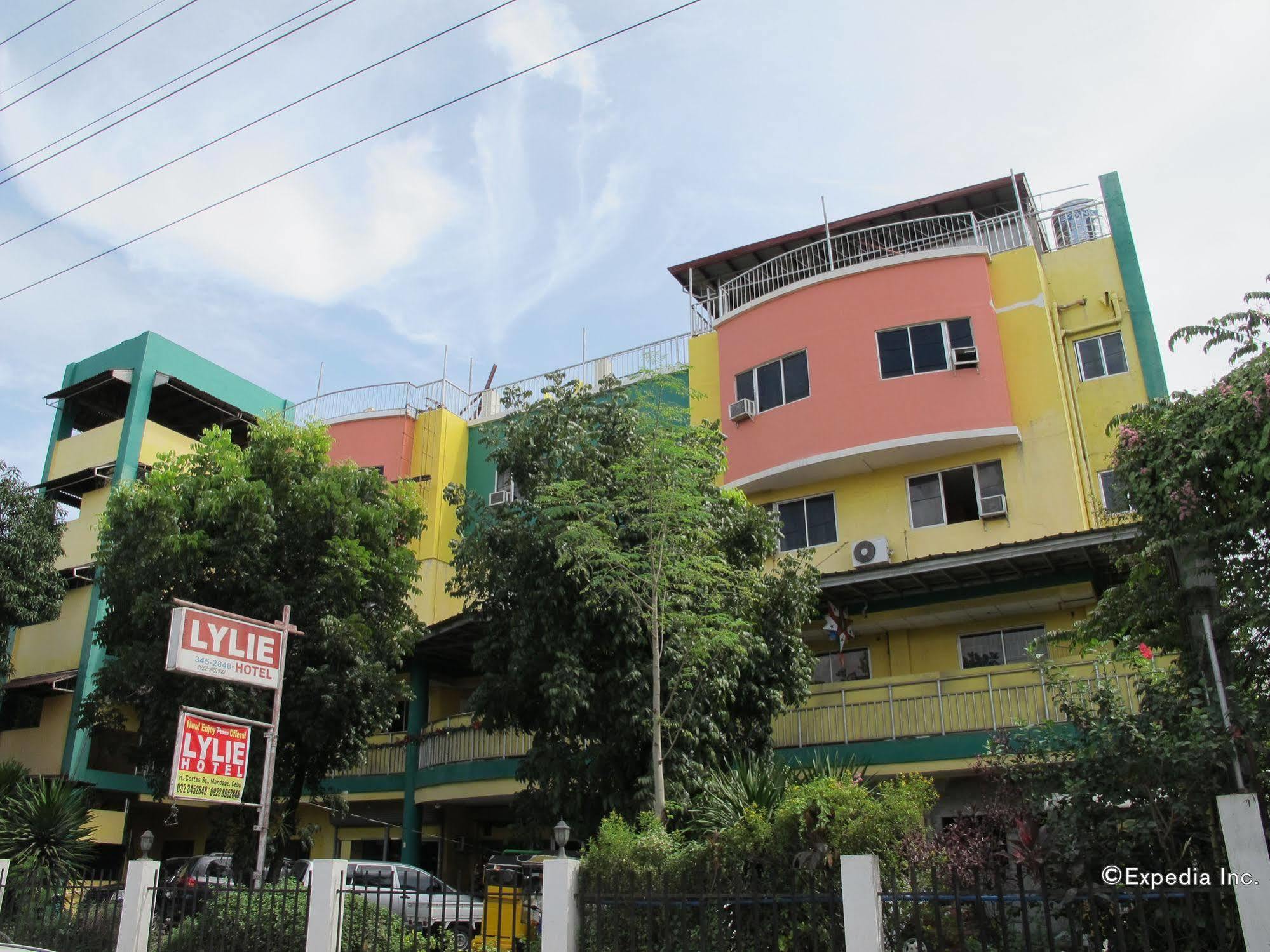Lylie Hotel Cebu Exterior foto