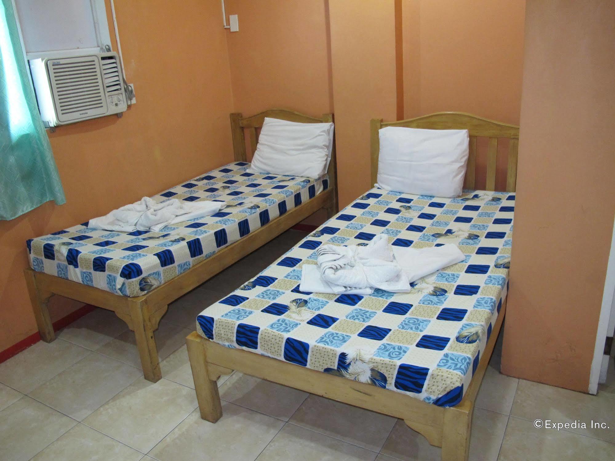 Lylie Hotel Cebu Exterior foto