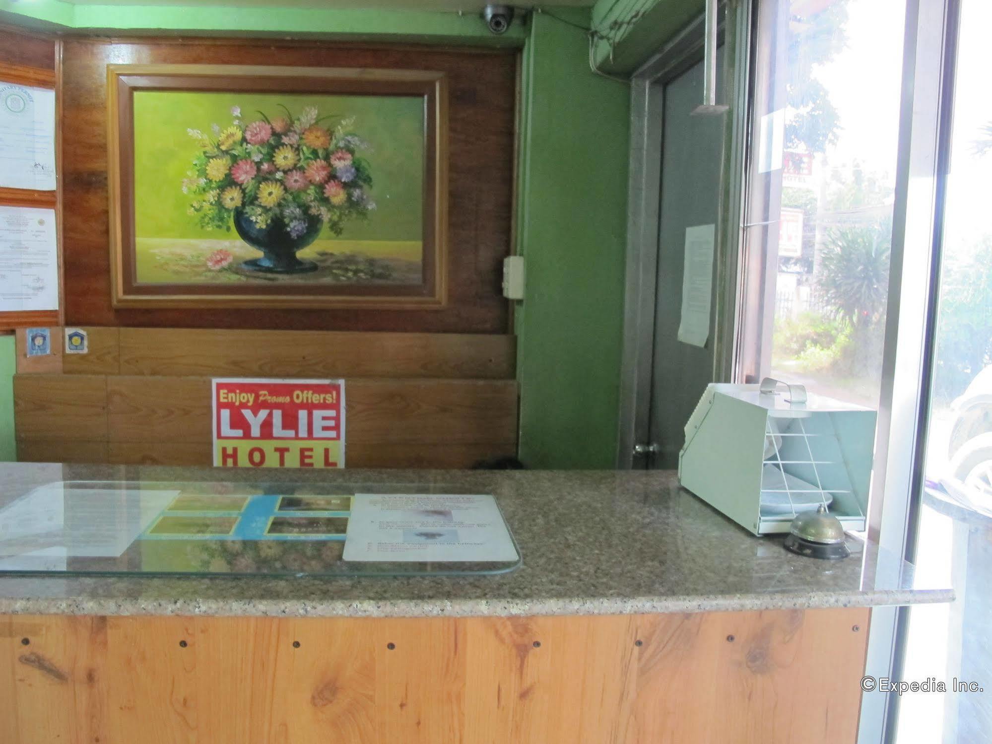 Lylie Hotel Cebu Exterior foto